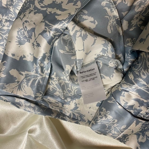 Reformation Frankie Silk Dress in Porcelain *NEW* - Picture 7 of 7